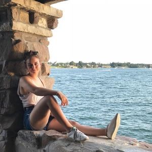 Meet your Posher, Renée